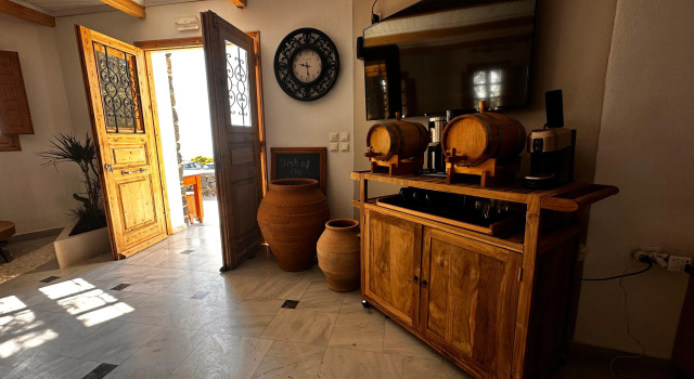 Phaos Santorini Suites, Забронировать Гостевой дом Отели Имеровиглион с завтраком, Завтраки