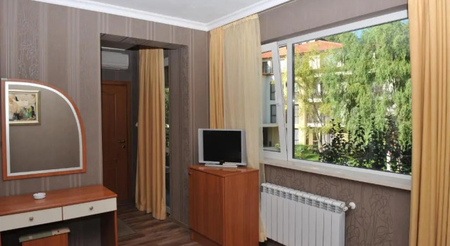 Двухместный номер Standard с балконом и с красивым видом из окна Family Hotel Edia-Sandanski
