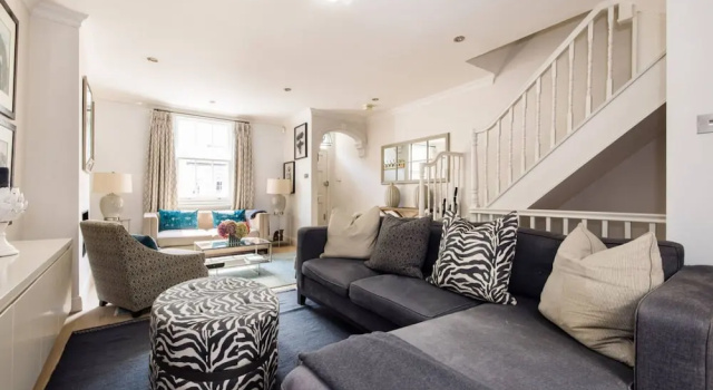 Prince Luxe 4 Bedroom House in Chelsea, Забронировать Отель Отели Лондона с парковкой, рядом с Старая Церковь в Челси, Парковка