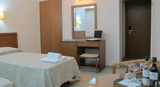 Трёхместный номер Hotel Solomou Athens