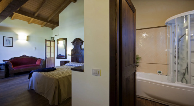 Antico Casale, Buchen Sie Hotel Sarzana Ligurien