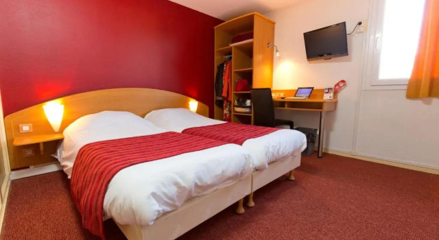 Standart çift kişilik oda Inter-Hotel Prest'Hôtel Epinal