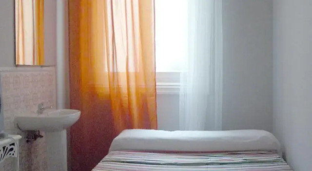 Village Guesthouse Barco, Забронировать Отель Мадрид Провинция Мадрид, рядом с Дом-музей Лопе де Вега