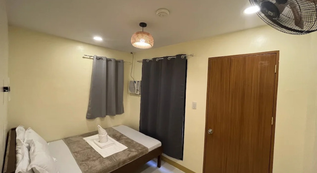 Luksusowy dwuosobowy pokój Cozy Coron Inn