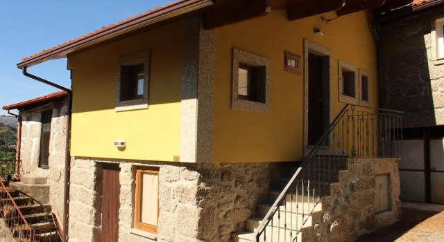 House With 2 Bedrooms in Soengas, With Wonderful Lake View and Balcony, Забронировать Дом для отпуска Виейра-ду-Минью Пенеда-Жереш