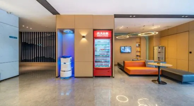 Yi Cheng Hotel, Rezervovat Hotel Čeng-čou Henan