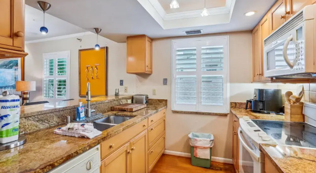 Двухместный коттедж с балконом Pelican Pointe 3B