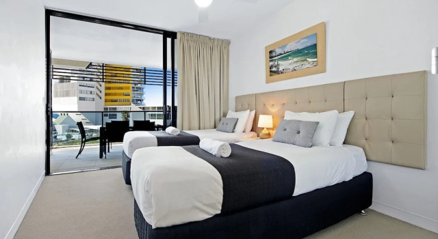 Oracle Resort Luxe Private 2 Bed - Tower 1, Забронировать Курортный отель Отели Бродбич 4 звезды, 4*