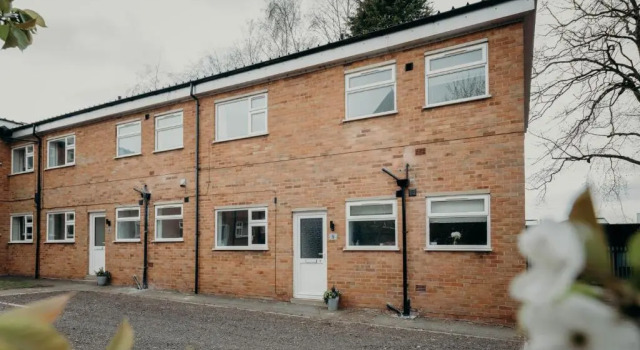 Near Hinckley Centre, sleeps up to 6, spacious ground floor apartments with secure parking