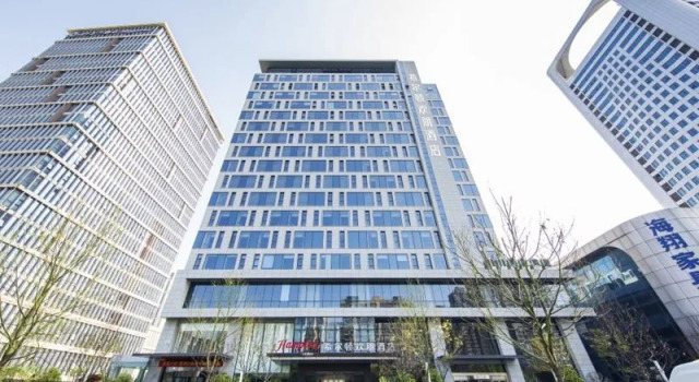 Hampton by Hilton Zhengzhou Zhengdong New District, Rezervovat Hotel Čeng-čou Henan