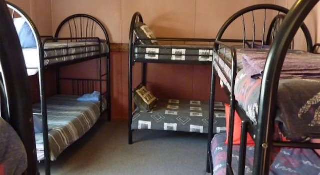Little River Inn - Hostel, Rezerwuj Hostel Hotele w Gippsland ze śniadaniem, Śniadanie