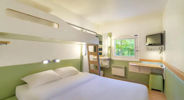 Трёхместный номер Standard B&B HOTEL Cannes Mouans Sartoux