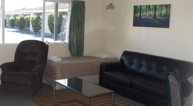 Апартаменты Acorn Estate Motel