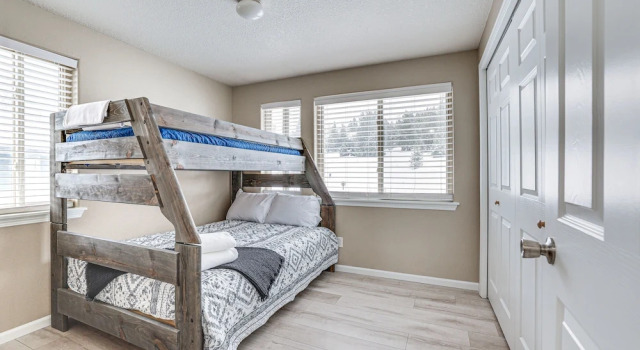 5 Mi to Ski Resort: Mtn-view Townhome in Dillon