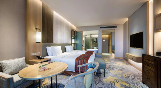 Двухместный номер Standard Crowne Plaza Kunming Ancient Dian Town by IHG
