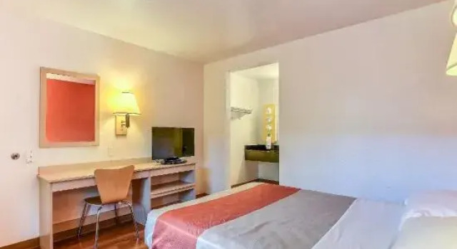 Двухместный люкс Motel 6-Pinole, CA