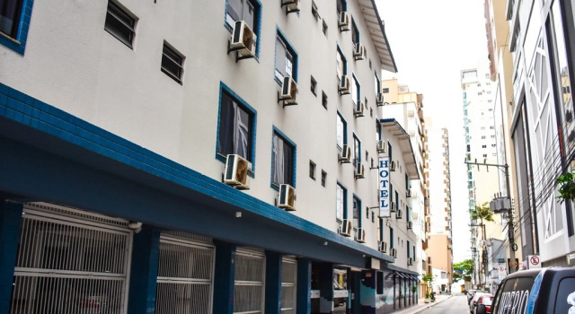 Sandri City Hotel