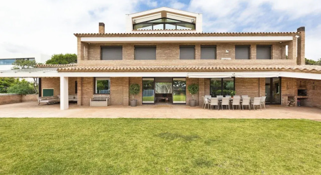 Olala Gava Beach Villa, Varaa Villa Gava Baix Llobregat
