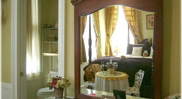 Coastal Dreams Bed & Breakfast, Забронировать Отель «постель и завтрак» Отели Галвестон с завтраком, рядом с Особняк Муди, Завтраки