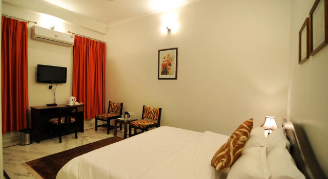 Люкс Classic Geetanjali Luxury Suites