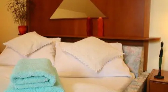 Penzión Aira, Prenota Hotel Hotel a Banskobystrický kraj con parcheggio, Parcheggio