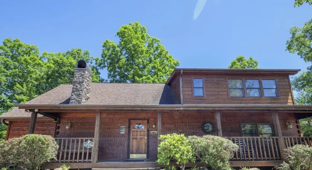 Best of Both Worlds by Eagles Ridge Resort