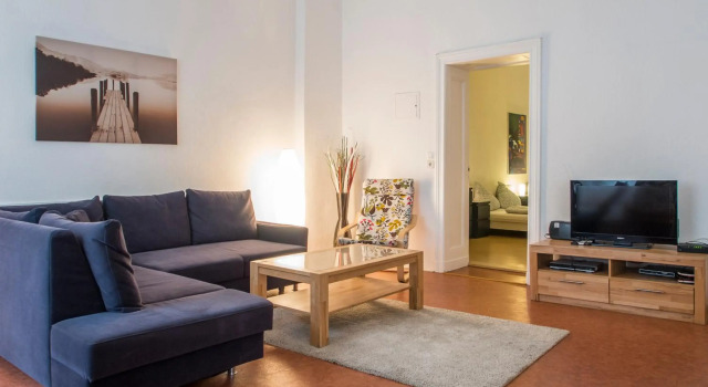 Großes Apartment in zentraler Lage, Забронировать Апартаменты/квартира Апартаменты Берлина, рядом с Flugsimulator Berlin, Апартаменты/квартира
