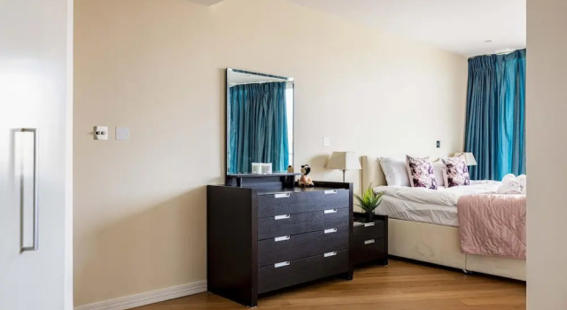 3 bed 2 bath River View, Varaa Huoneisto Asunnot kohteessa Merseyside, Huoneisto