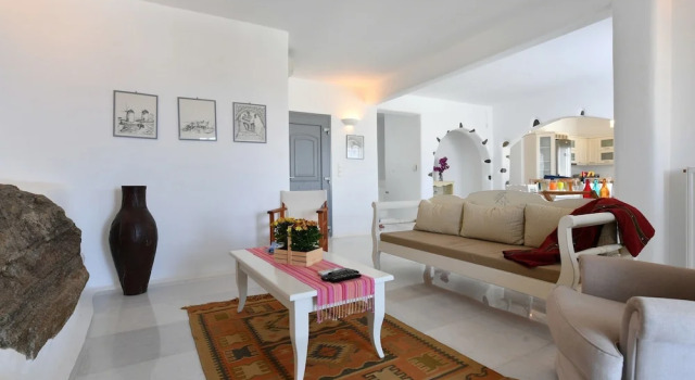 Villa Myrrine, Prenota Villa Hotel a Paro con parcheggio, Parcheggio