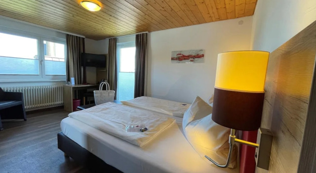 Двухместный номер Economy с балконом Wellnesshotel Sonnenhof & Sonnhalde