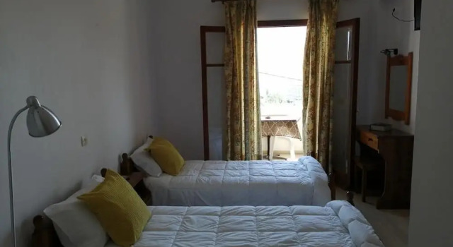 Студия Standard с балконом и с видом на море Rozas Home and Studios