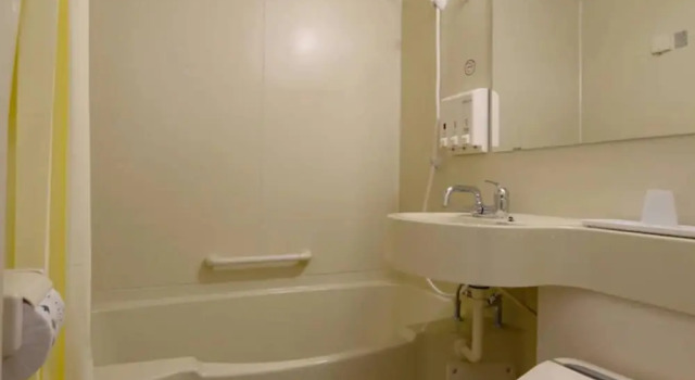 Одноместный номер Economy Toyoko Inn Tokyo Akiba Asakusabashi-eki Higashi-guchi