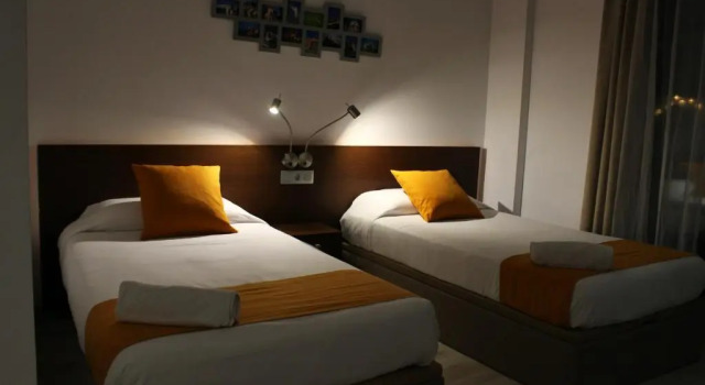 Aparthotel Centric, Забронировать Апарт-отель Апарт-отели Кастельдефельс, рядом с Британская школа Барселоны, Апарт-отель
