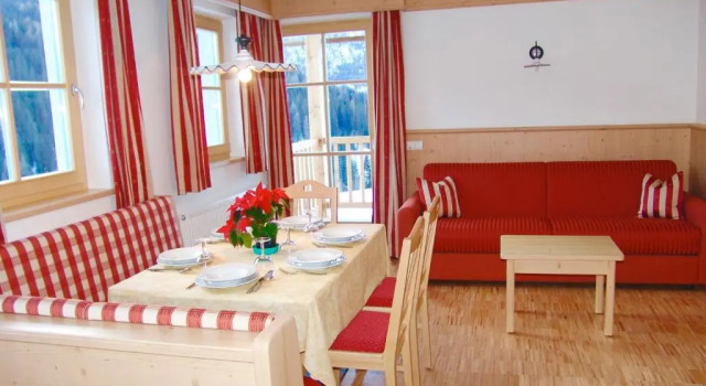 Апартаменты Deluxe Apartments Serghela