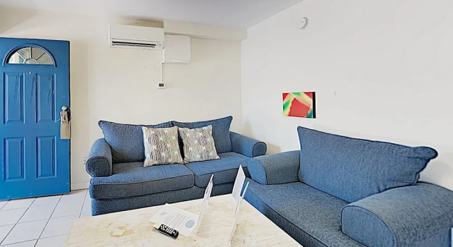 New Listing! Island Escape Steps To Stunning Beach 1 Bedroom Apts, Забронировать Апартаменты/квартира Отели Сиеста-Ки с парковкой, Парковка