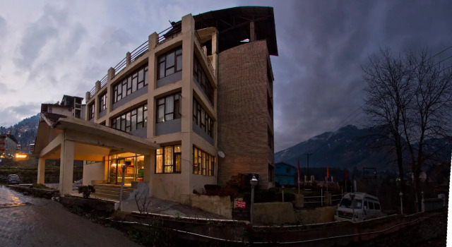 Hotel Sitara International