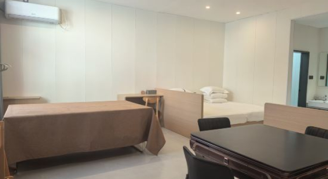 Suite Riyueyuan Inn