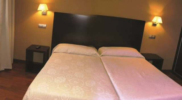Hotel La Portilla, Book Hotel Hotels in Asturias with Parking, Parking