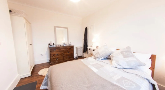 Spacious, Homey 4-br Home For 8 in Peckham, Забронировать Отель Бизнес-отели Англии, 4* 5*