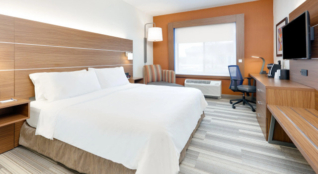 Holiday Inn Express Mitchell by IHG, Book Hotel Mitchell South Dakota