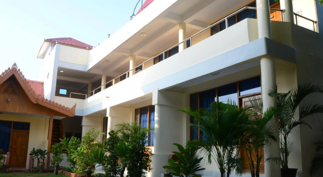 Manisanda Hotel, Rezerwuj Hotel Nyaung-U 