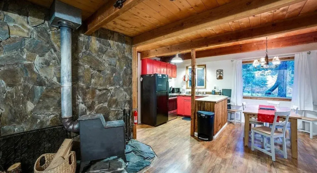 Mt. Baker Lodging Cabin 48 (Sleeps 5), Book Hotel 4-stjernede hoteller i Glacier, 4*