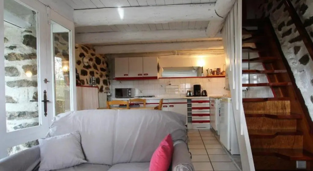 Gîte Saint-Julien-Chapteuil, 3 pièces, 4 personnes - FR-1-582-109