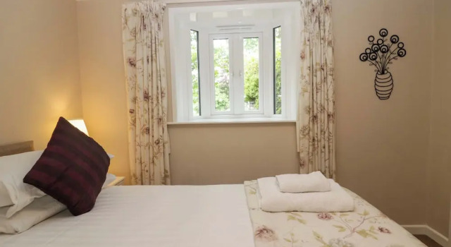 Hollens Cottage, Varaa Lomakoti Mökit kohteessa Merseyside, Mökki