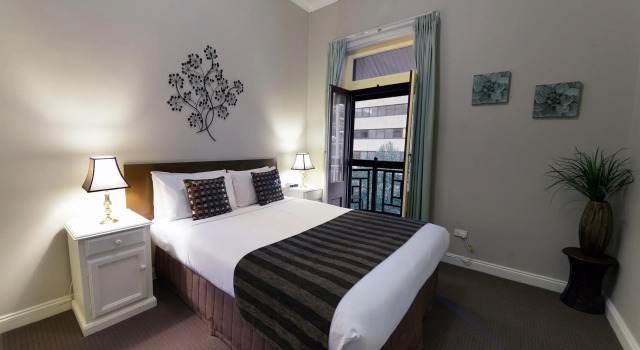Апартаменты Executive Adelaide Mansions Apartments