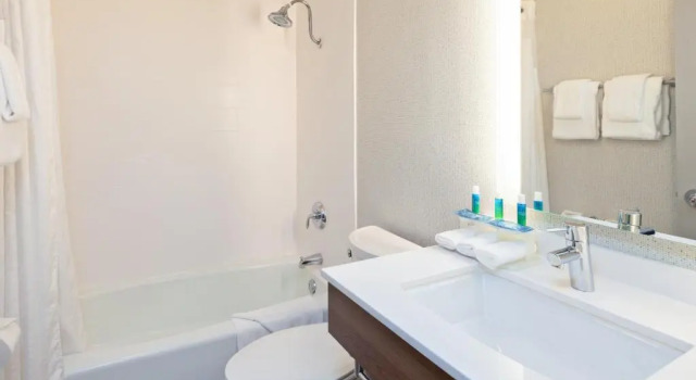 Номер Standard Holiday Inn Express Hotel & Suites San Diego-Escondido by IHG