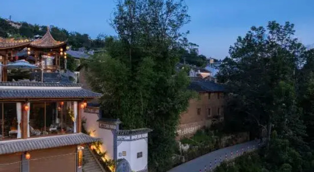 He garden hotel, Prenota Hotel Hotel a Dali con parcheggio, Parcheggio