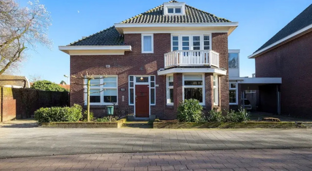 Guesthouse Living & Sleeping Eindhoven, Забронировать Отель Tongelre Эйндховен