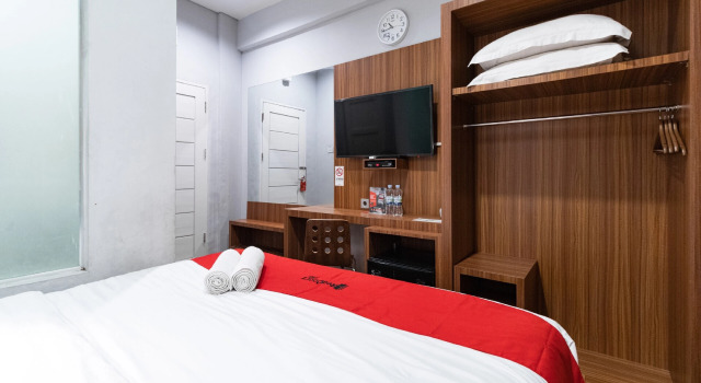 Люкс RedDoorz Premium near Centre Point Mall Medan