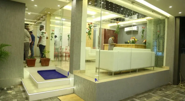 Hotel 4 U Business Class, Забронировать Отель Отели штата Тамилнада с завтраком, Завтраки